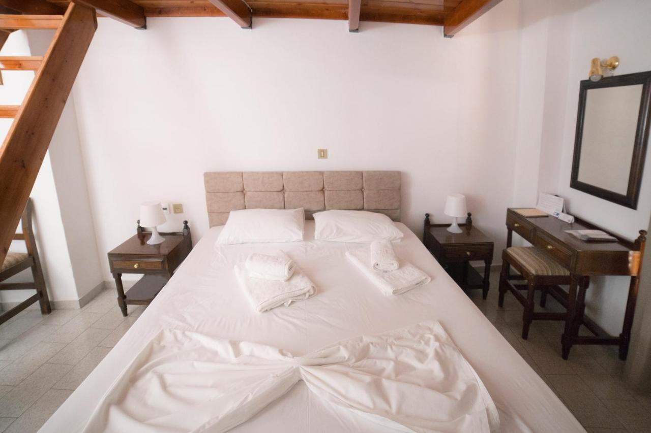 Hotel κastro ηotel 2*