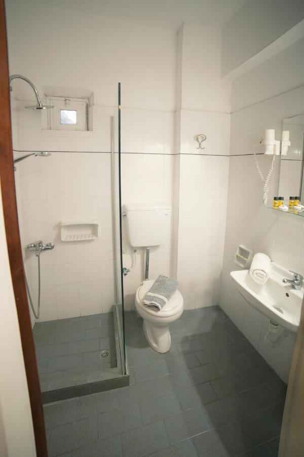 κastro ηotel 2*